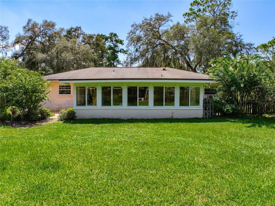 Activo con contrato: $595,000 (5 camas, 3 baños, 2490 Pies cuadrados)