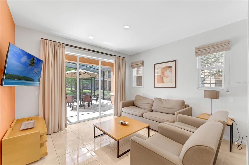 Recently Sold: $372,000 (3 beds, 2 baths, 1488 Square Feet)
