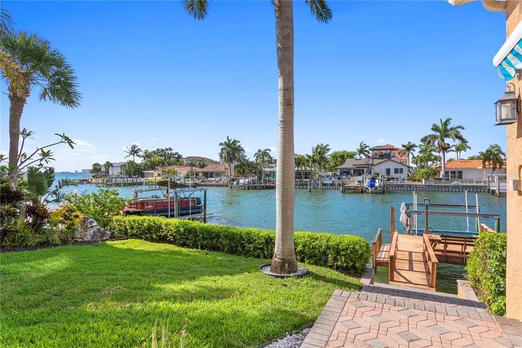 Active With Contract: $2,300,000 (4 beds, 3 baths, 4037 Square Feet)