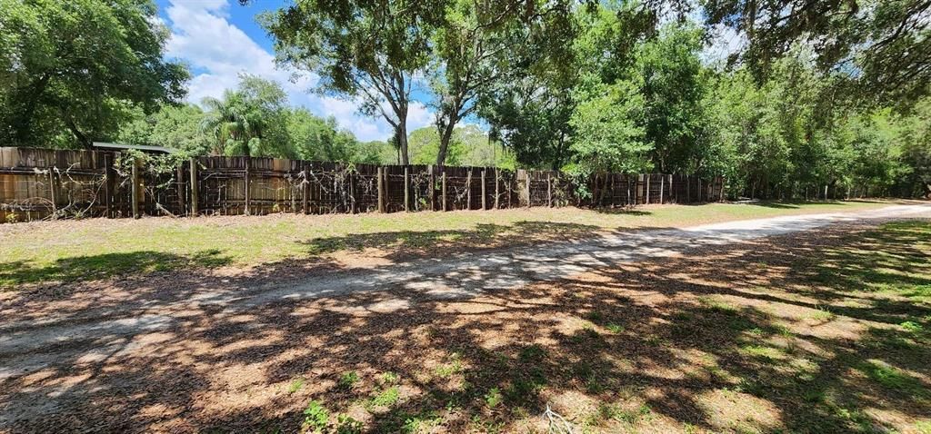 Recently Sold: $225,000 (7 beds, 4 baths, 2004 Square Feet)