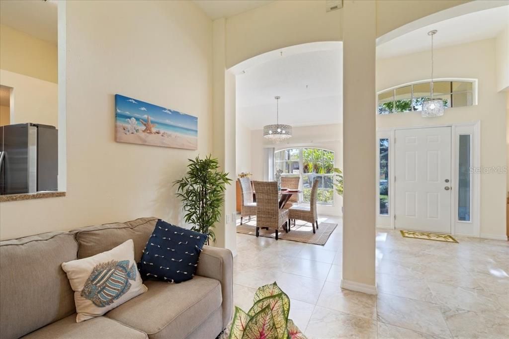 Recently Sold: $432,000 (3 beds, 2 baths, 1792 Square Feet)