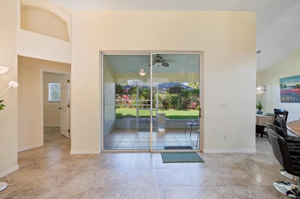 Recently Sold: $432,000 (3 beds, 2 baths, 1792 Square Feet)