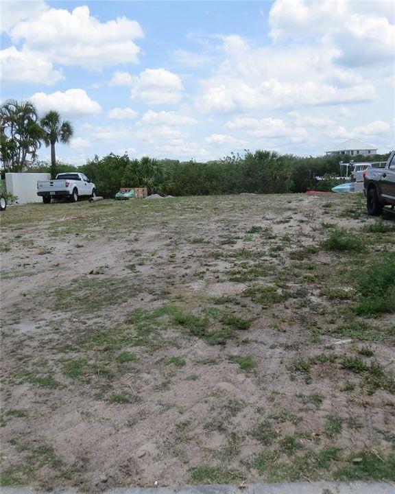 Active With Contract: $390,000 (0.18 acres)