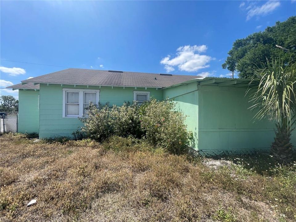 Recently Sold: $125,000 (3 beds, 1 baths, 1360 Square Feet)