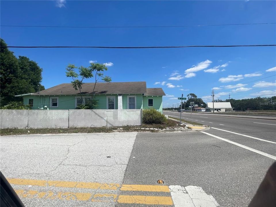 Recently Sold: $125,000 (3 beds, 1 baths, 1360 Square Feet)