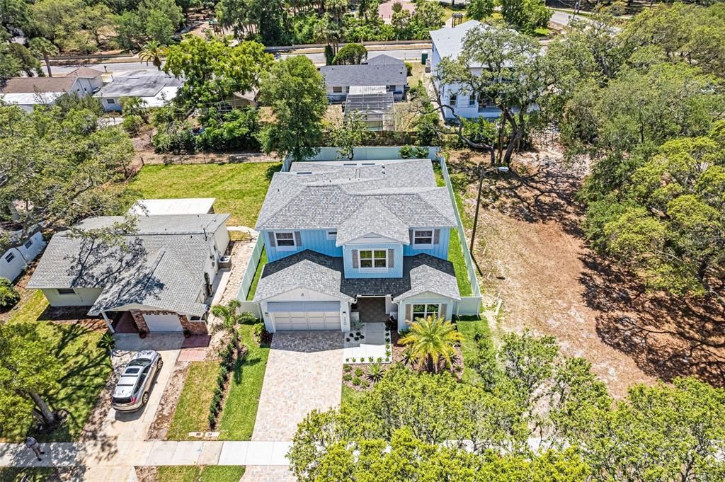 Recently Sold: $1,495,000 (4 beds, 3 baths, 2678 Square Feet)