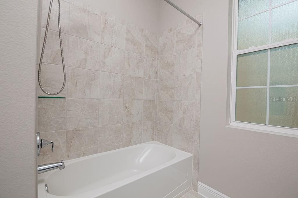 Недавно арендовано: $3,300 (4 спален, 2 ванн, 2010 Квадратных фут)