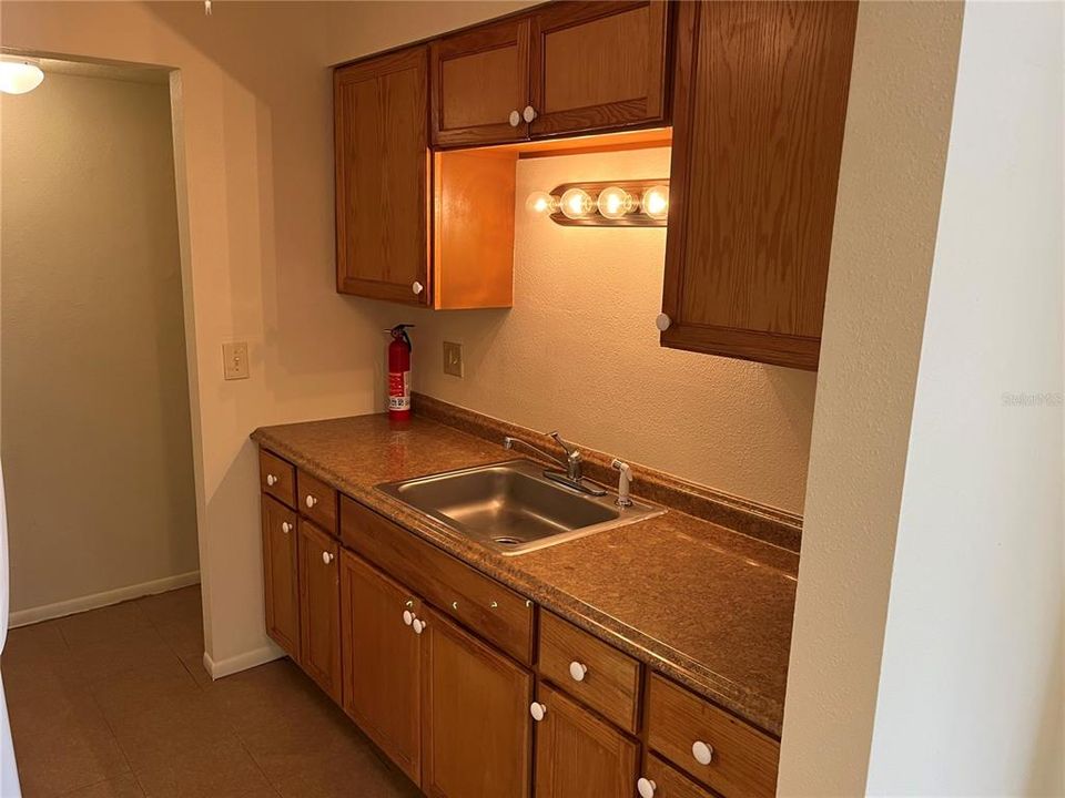 Recently Rented: $1,300 (2 beds, 2 baths, 994 Square Feet)