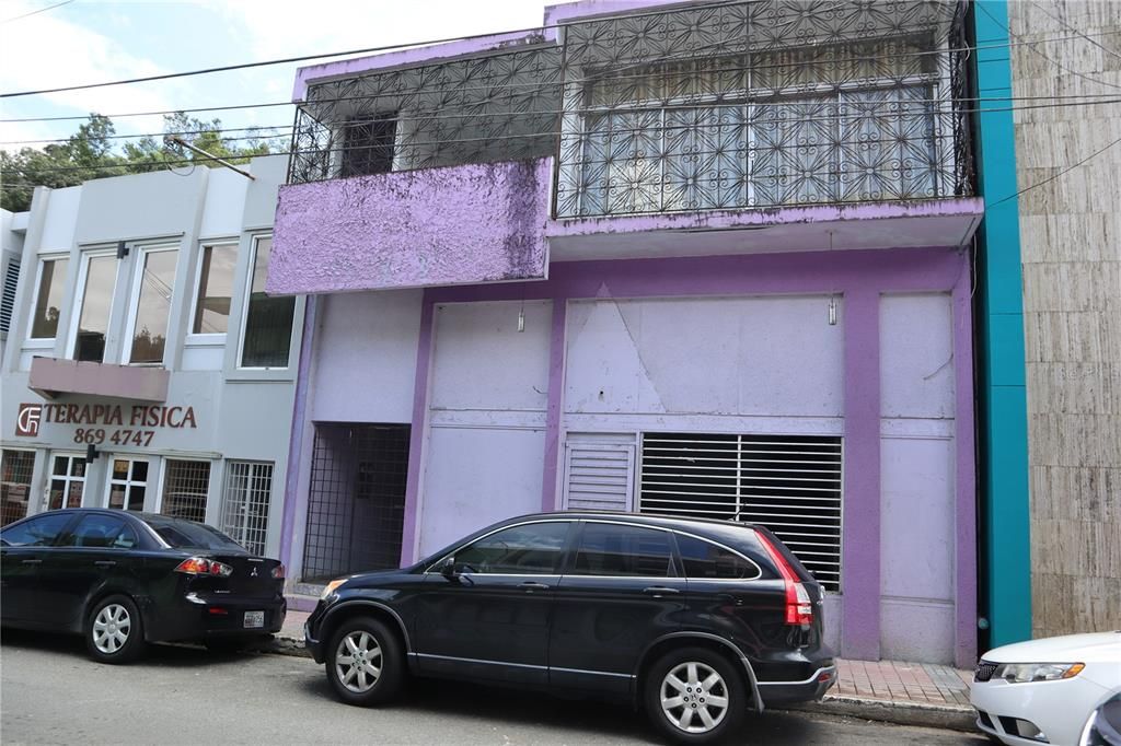 Vendido Recientemente: $95,000 (4 camas, 4 baños, 1661 Pies cuadrados)