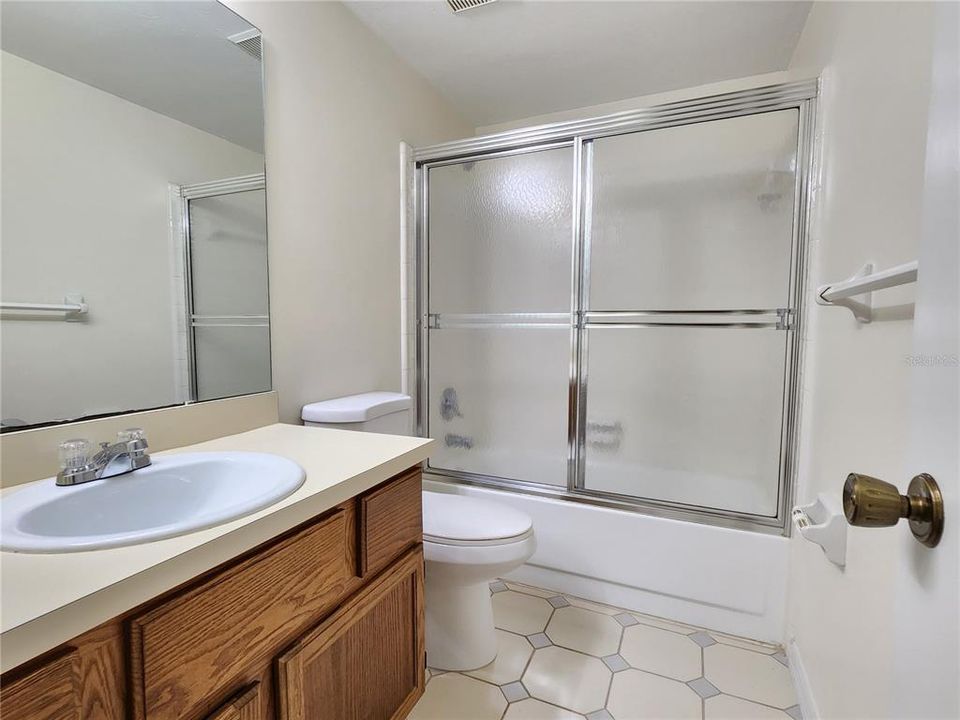 最近租的: $1,725 (3 贝兹, 3 浴室, 1337 平方英尺)