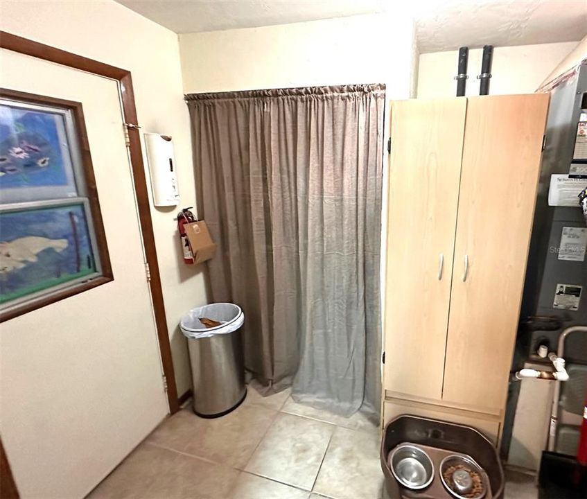 Vendido Recientemente: $349,900 (3 camas, 2 baños, 1712 Pies cuadrados)