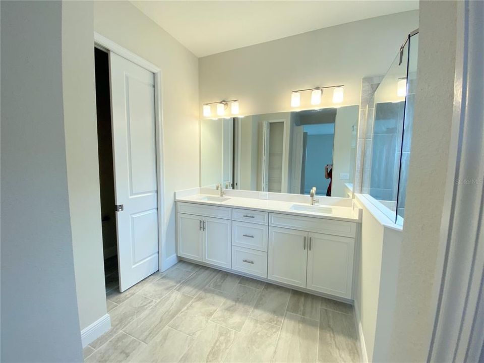 Master Bath, dual undermount sinks