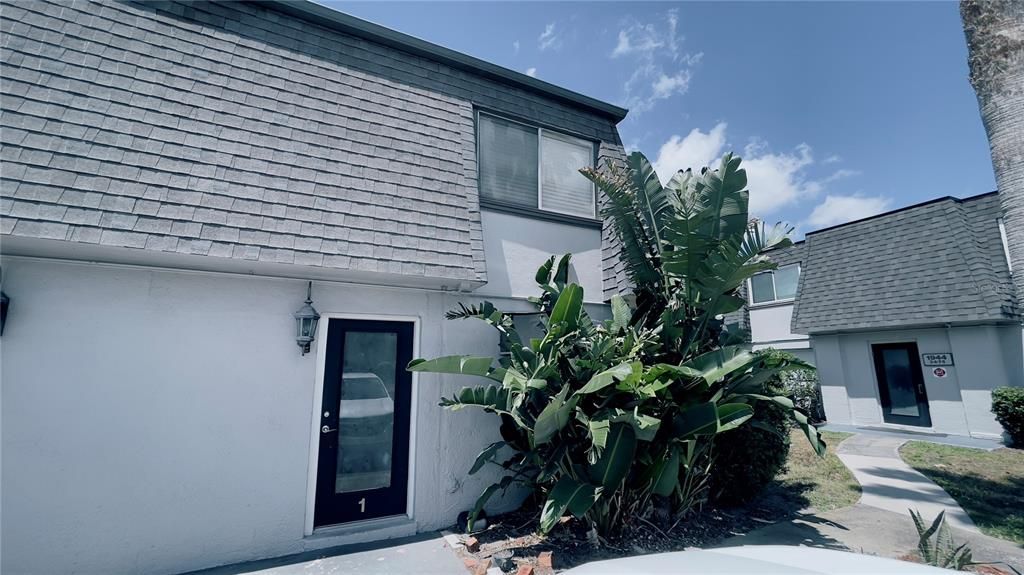 Recently Sold: $179,900 (2 beds, 1 baths, 1240 Square Feet)