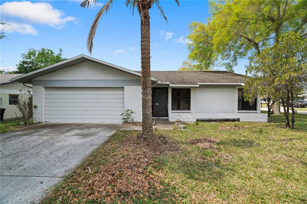 Recently Sold: $330,000 (3 beds, 2 baths, 1516 Square Feet)
