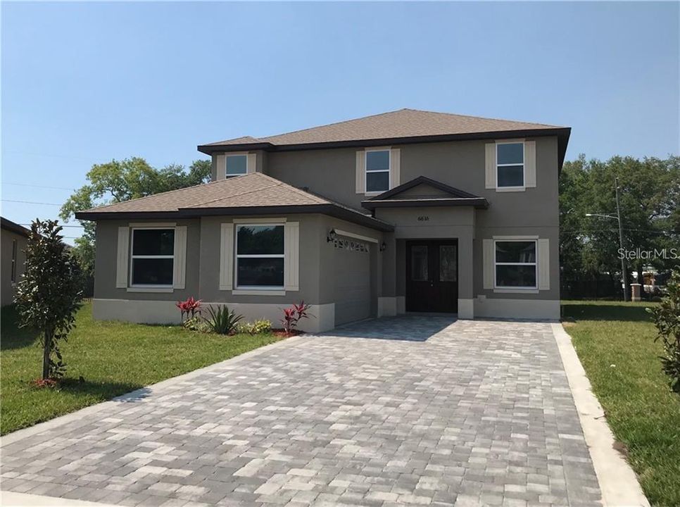 Recently Sold: $580,000 (4 beds, 3 baths, 2965 Square Feet)