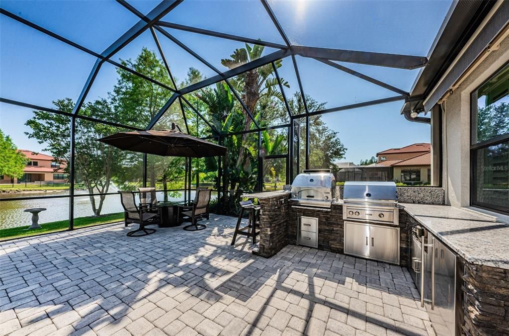 Custom Outdoor Kitchen - Grill and Pizza Oven