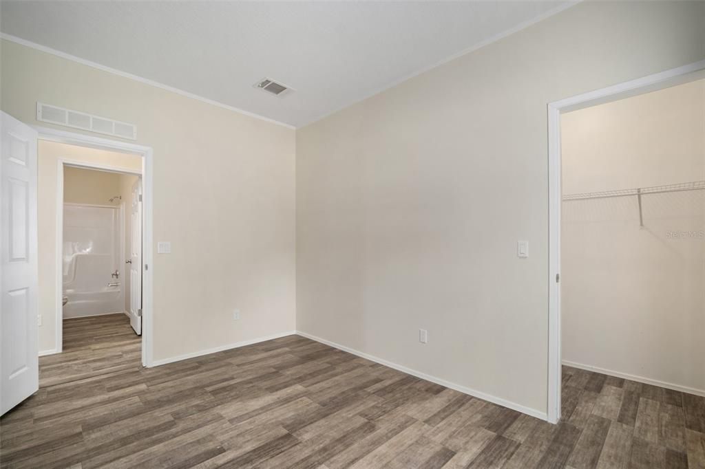 Active With Contract: $380,000 (3 beds, 2 baths, 1500 Square Feet)