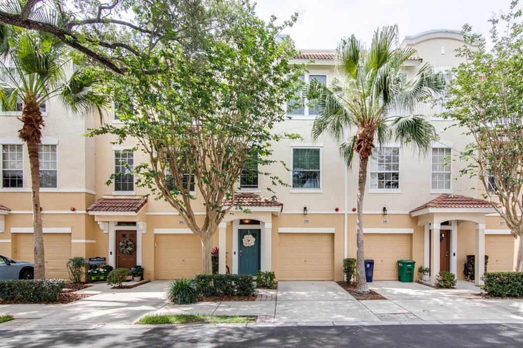 Recently Sold: $489,000 (3 beds, 2 baths, 1844 Square Feet)