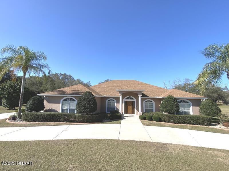 Recently Sold: $570,000 (4 beds, 3 baths, 2610 Square Feet)
