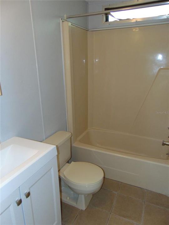 最近租的: $1,700 (3 贝兹, 2 浴室, 1502 平方英尺)