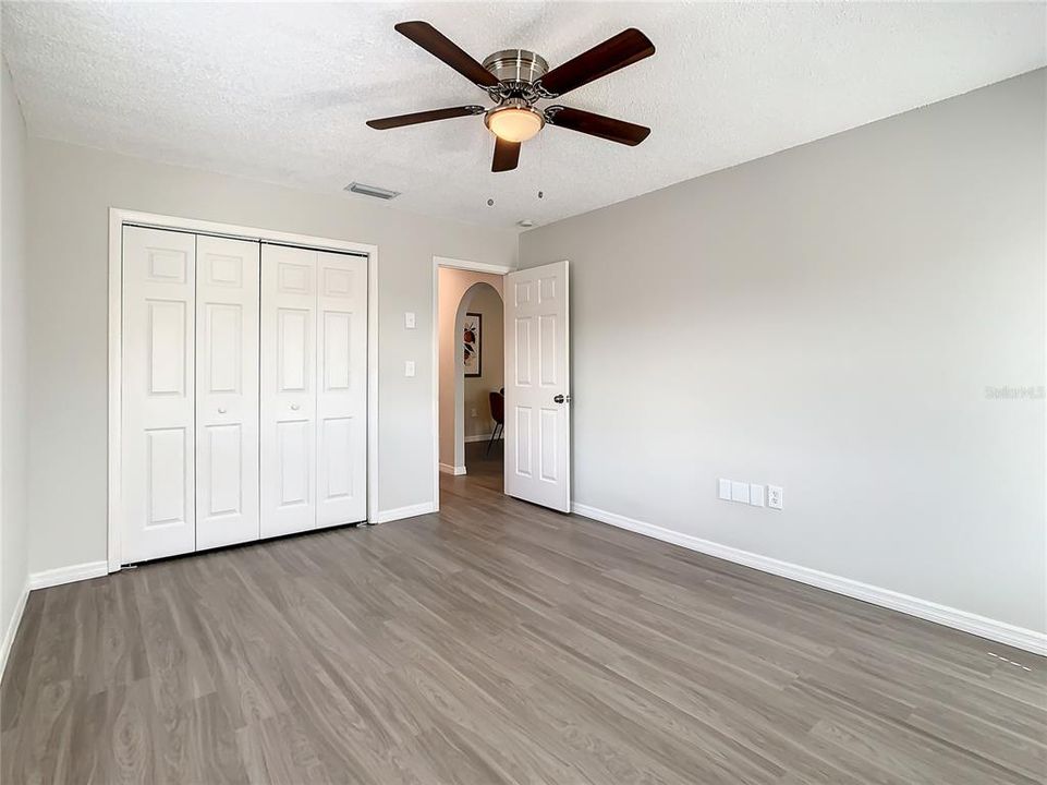 Recently Sold: $490,000 (3 beds, 2 baths, 1682 Square Feet)