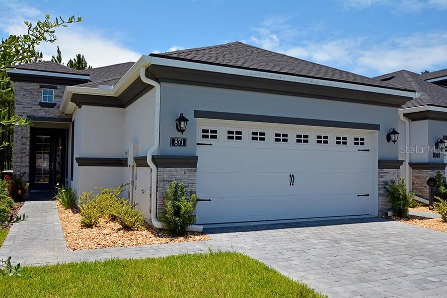 Recently Sold: $435,678 (2 beds, 2 baths, 1562 Square Feet)