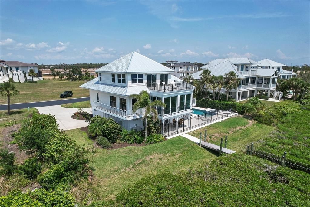 Recently Sold: $1,675,000 (3 beds, 2 baths, 2321 Square Feet)