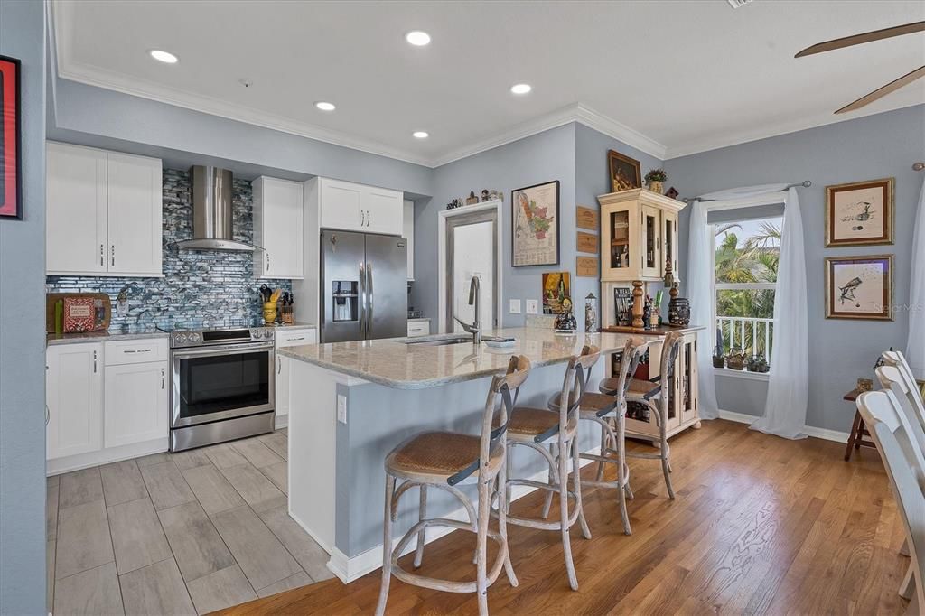 Recently Sold: $1,675,000 (3 beds, 2 baths, 2321 Square Feet)