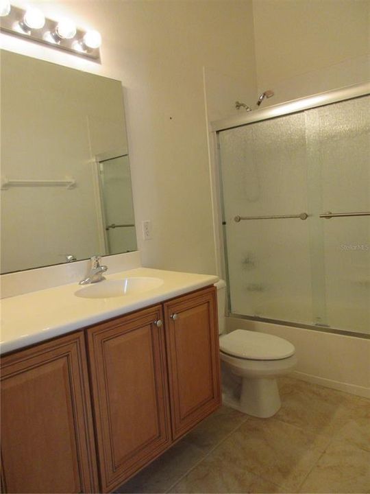 最近租的: $2,600 (4 贝兹, 2 浴室, 1939 平方英尺)