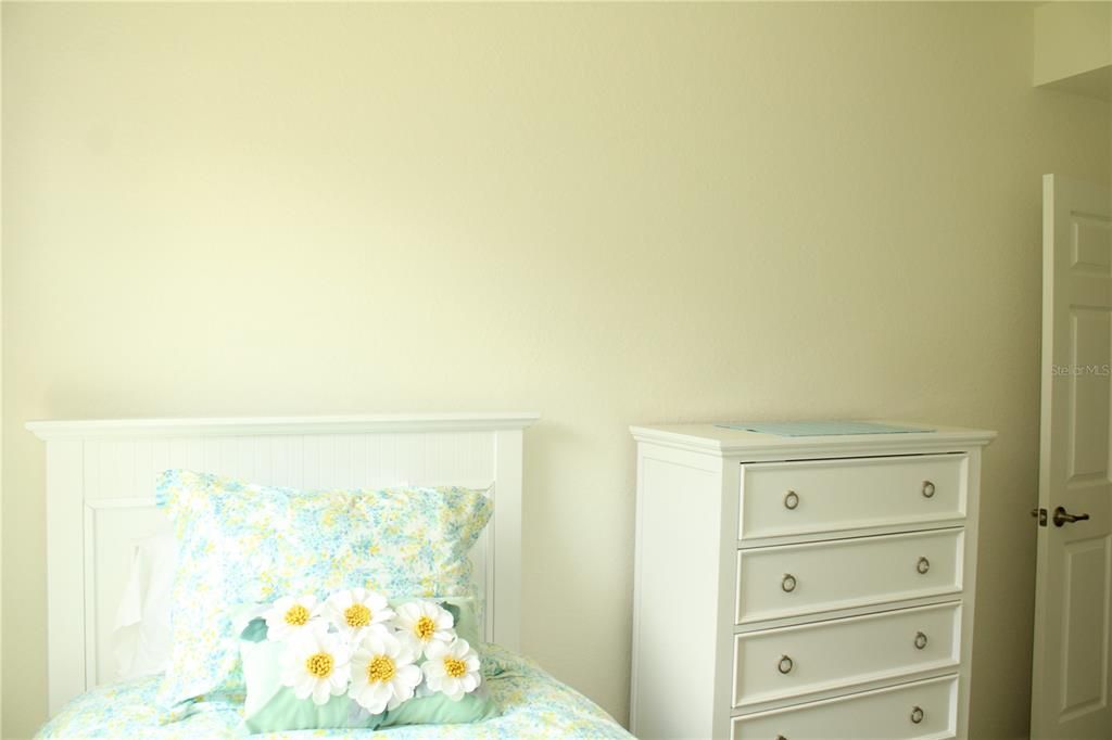 For Rent: $6,995 (3 beds, 2 baths, 1741 Square Feet)