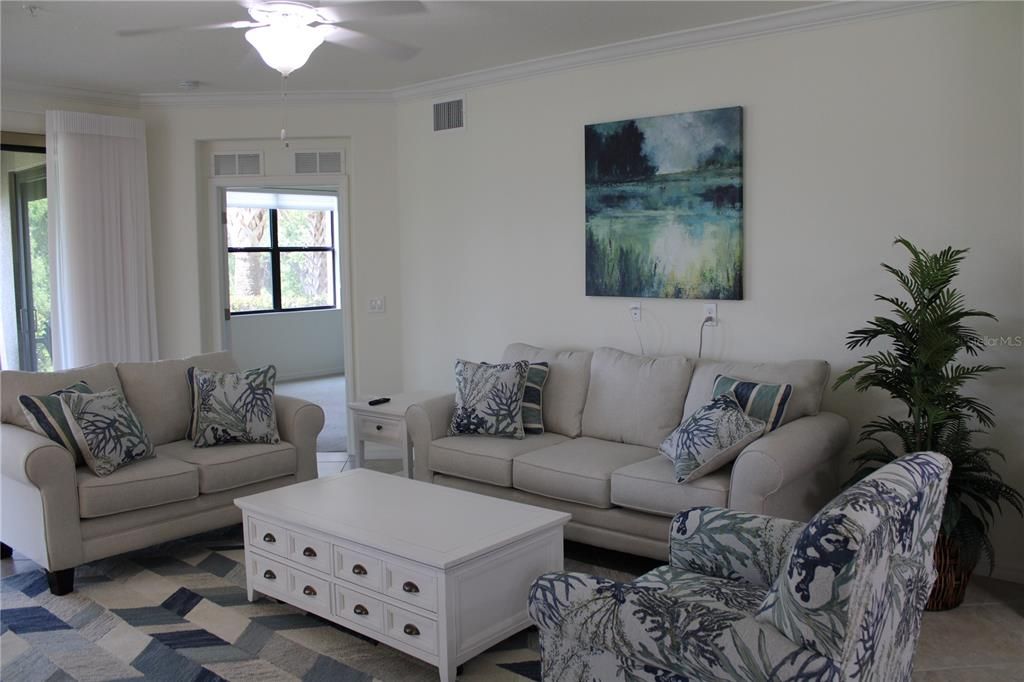 For Rent: $6,995 (3 beds, 2 baths, 1741 Square Feet)