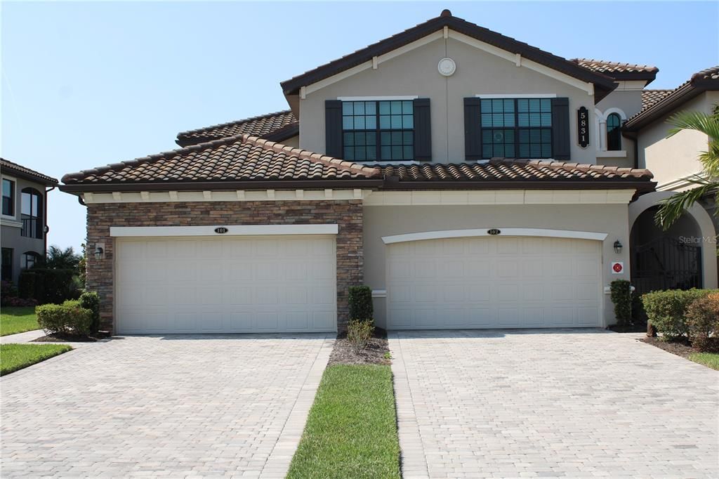 For Rent: $6,995 (3 beds, 2 baths, 1741 Square Feet)