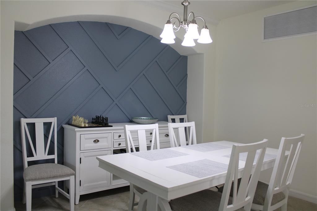 For Rent: $6,995 (3 beds, 2 baths, 1741 Square Feet)