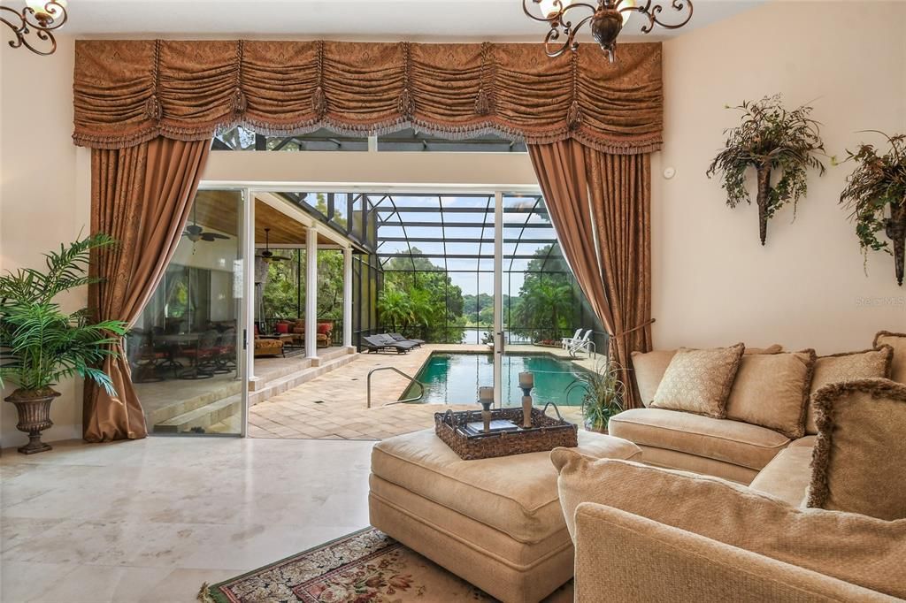 Recently Sold: $1,275,000 (4 beds, 4 baths, 5231 Square Feet)