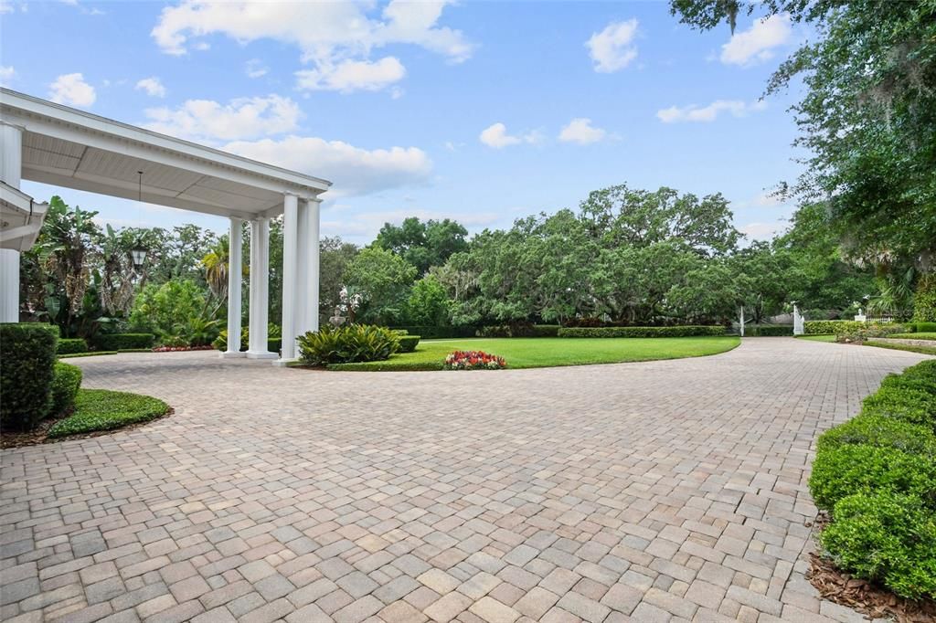 Recently Sold: $1,275,000 (4 beds, 4 baths, 5231 Square Feet)