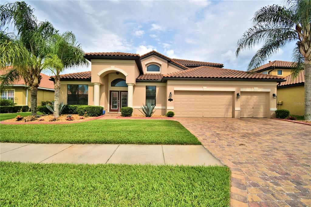 Recently Sold: $615,000 (5 beds, 4 baths, 3563 Square Feet)