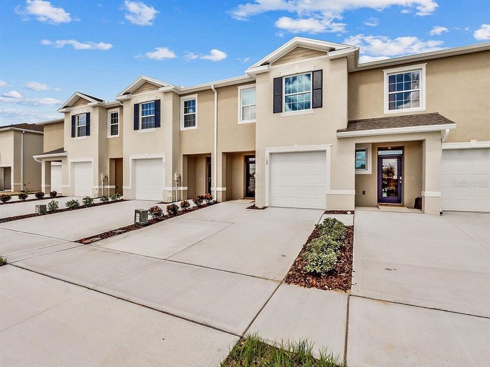 Recently Sold: $330,990 (3 beds, 2 baths, 1673 Square Feet)