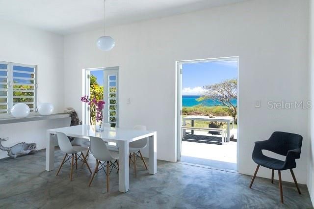 Recently Sold: $1,980,000 (1 beds, 1 baths, 1300 Square Feet)