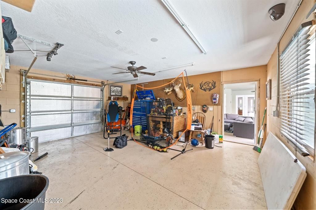 Recently Sold: $550,000 (3 beds, 2 baths, 2693 Square Feet)