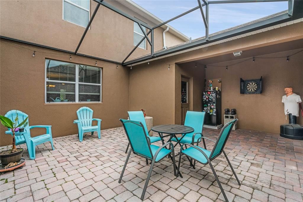 Recently Sold: $430,000 (4 beds, 2 baths, 2143 Square Feet)