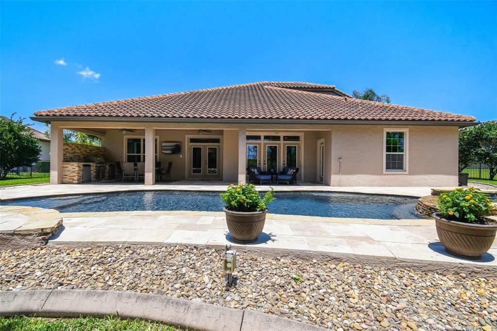 Recently Sold: $1,325,000 (5 beds, 4 baths, 3726 Square Feet)