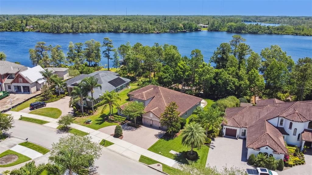 Recently Sold: $1,325,000 (5 beds, 4 baths, 3726 Square Feet)