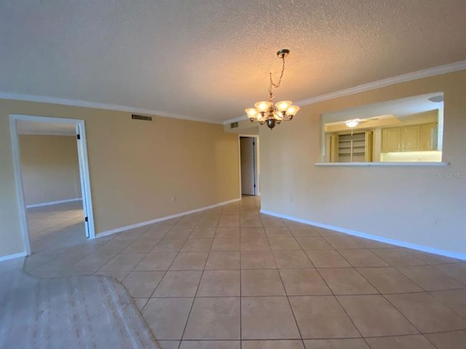 For Sale: $280,000 (3 beds, 2 baths, 1730 Square Feet)