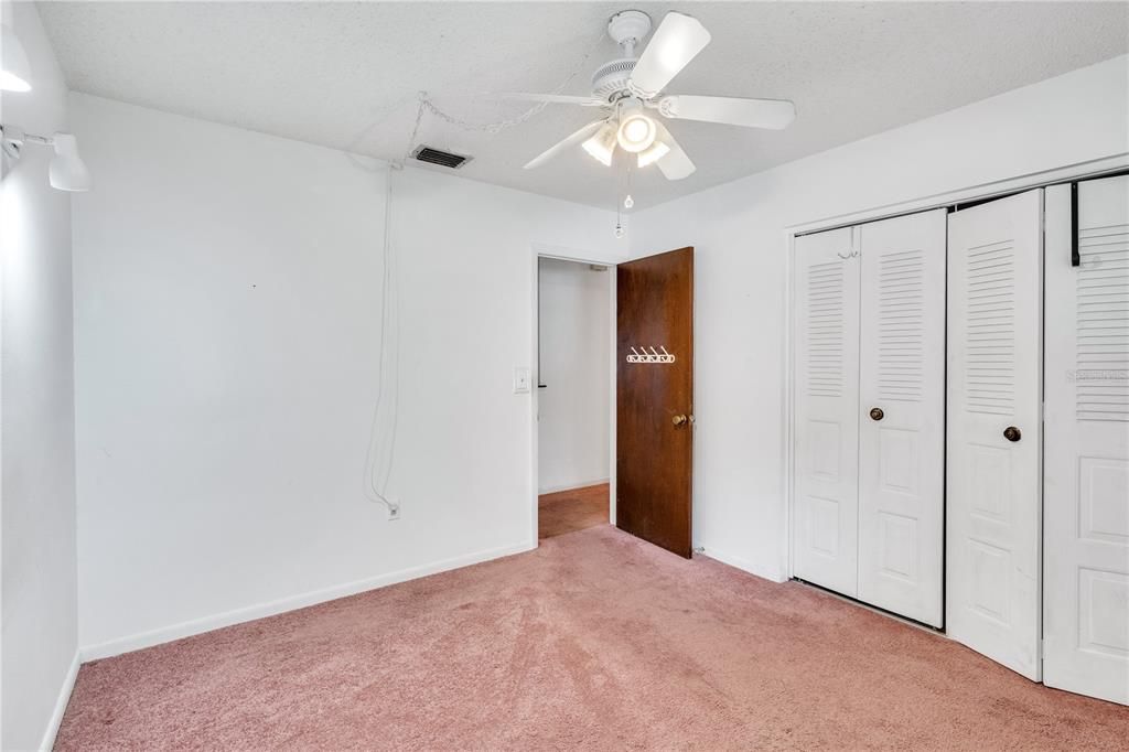 Recently Sold: $430,000 (3 beds, 2 baths, 1579 Square Feet)