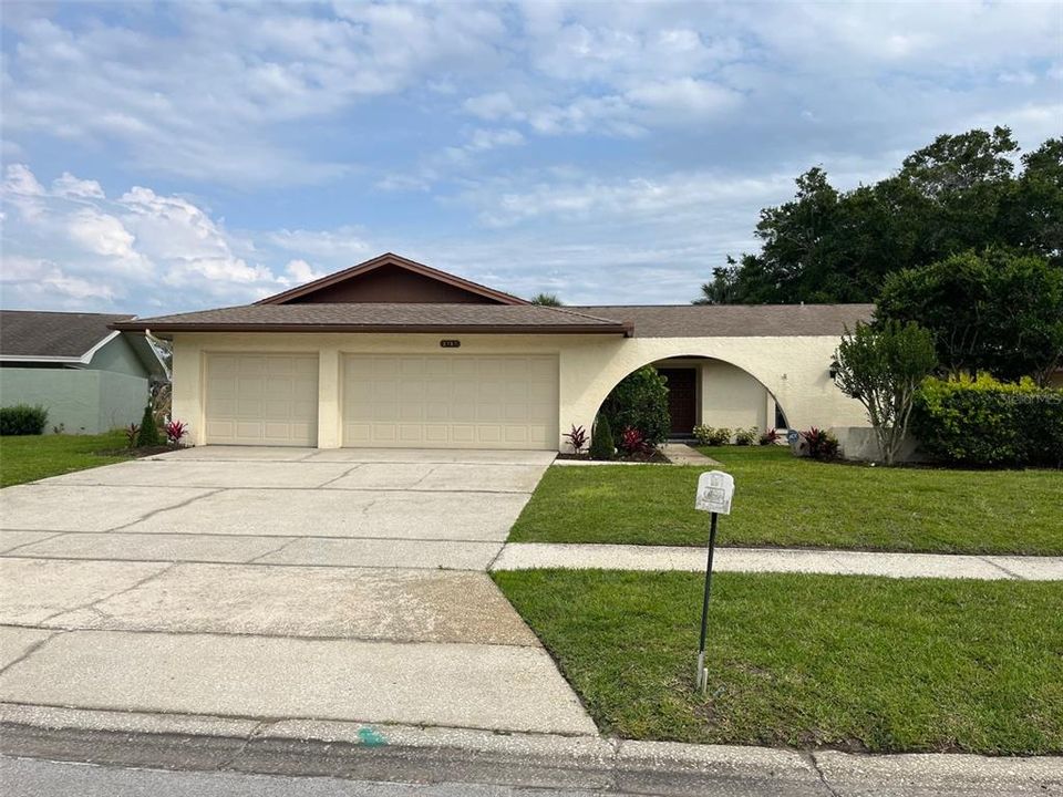 Recently Sold: $535,000 (4 beds, 3 baths, 2659 Square Feet)