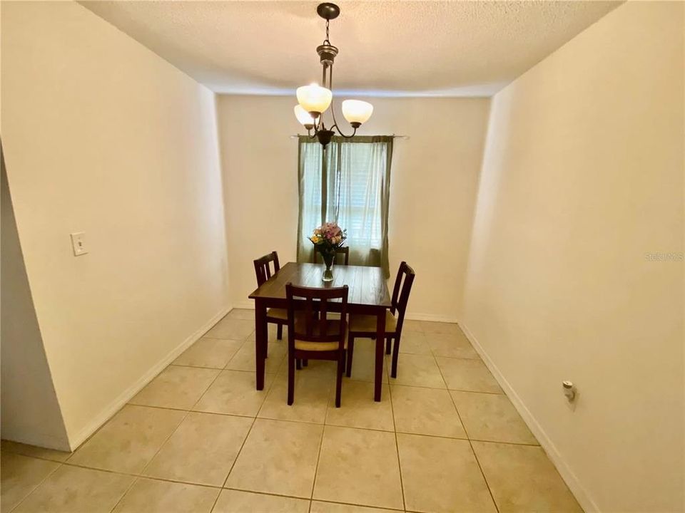 Recently Sold: $168,000 (2 beds, 2 baths, 1005 Square Feet)