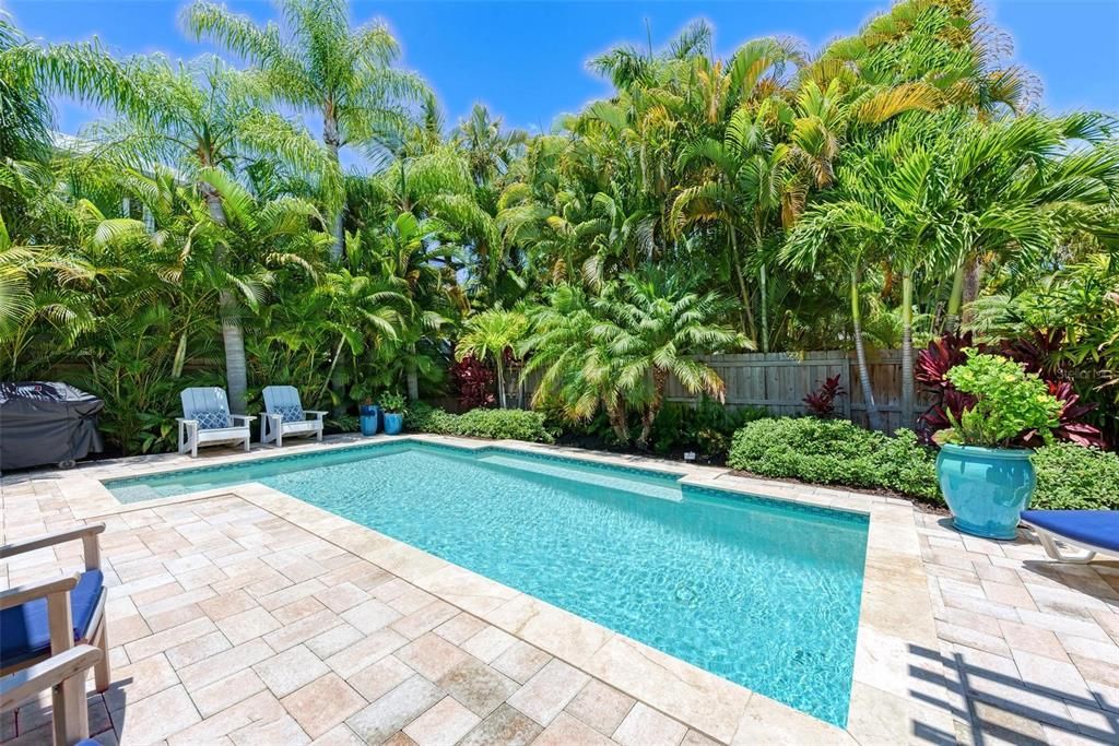 Recently Sold: $1,850,000 (3 beds, 2 baths, 1200 Square Feet)