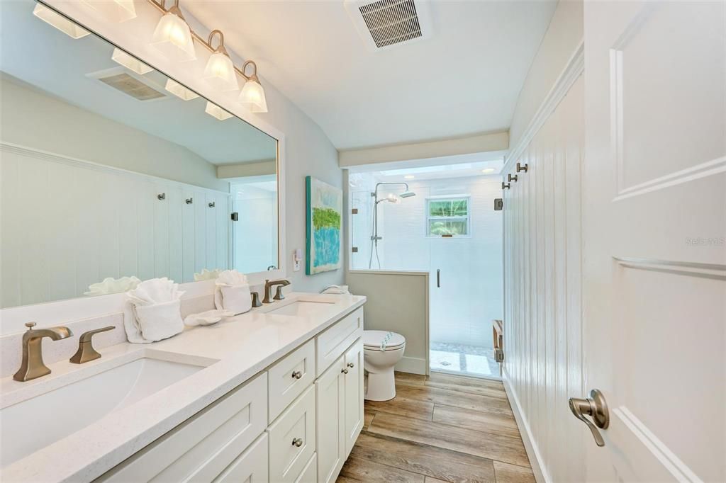 Recently Sold: $1,850,000 (3 beds, 2 baths, 1200 Square Feet)