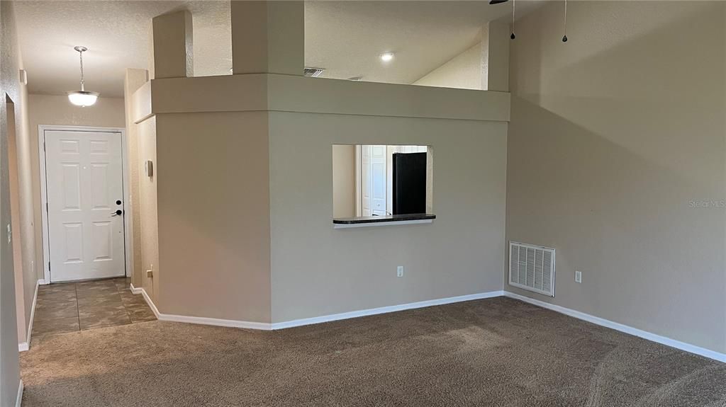 Recently Rented: $1,795 (3 beds, 2 baths, 1252 Square Feet)