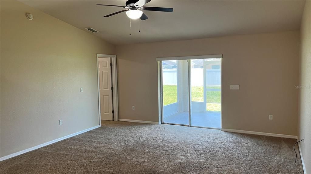 Recently Rented: $1,795 (3 beds, 2 baths, 1252 Square Feet)